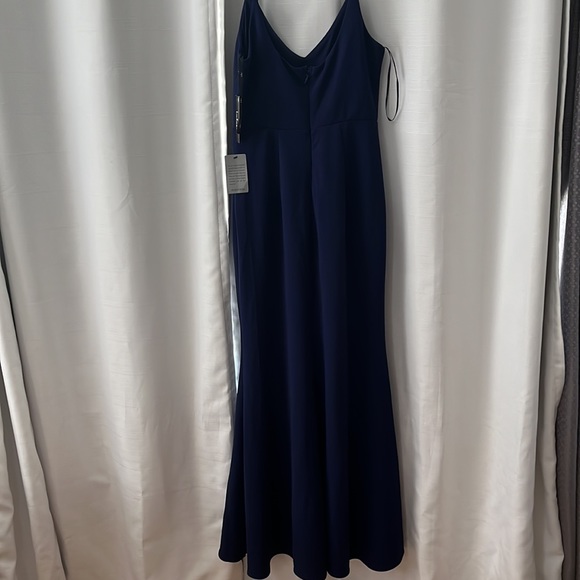 New lulu’s Mermaid Maxi Dress w/scoop back - Picture 8 of 14